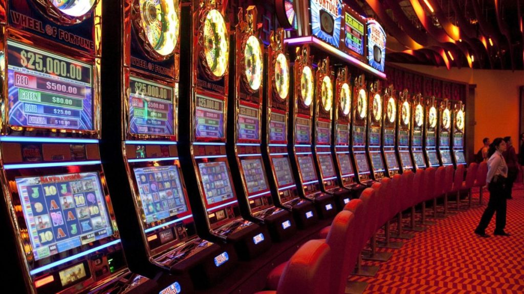 Maxed Out Major Chase on DRAGON LINK Slot Machine #slots #major